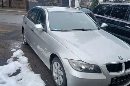 BMW 318 214.000 km 2.300 &euro; Fürth 90765