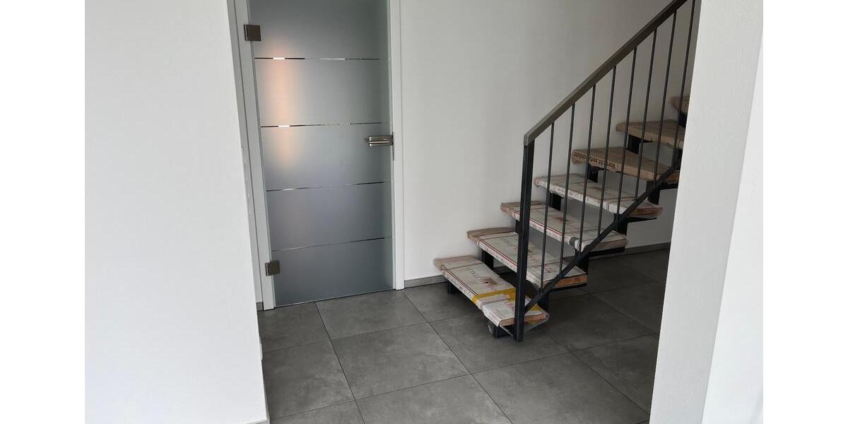 Doppelhaushälfte Markt Erlbach - 5 Zimmer, 121 m&sup2;, 1.690&euro; | Angebot:25652631