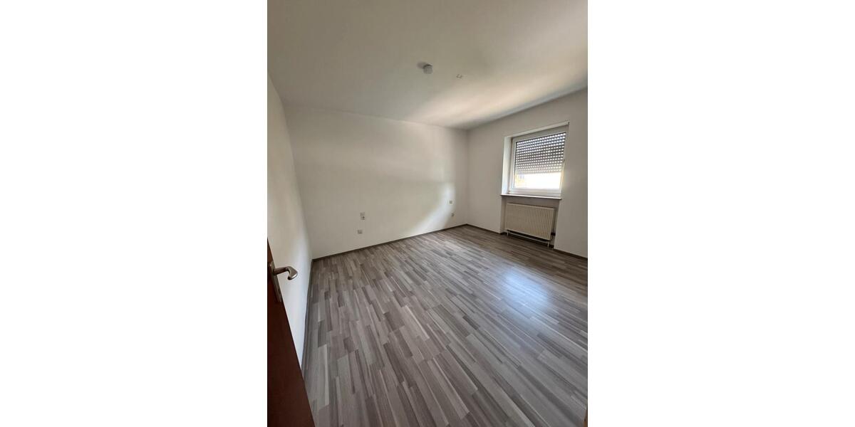Reihenhaus Nürnberg Altenfurt - 4 Zimmer, 90 m&sup2;, 480.000&euro; | Angebot:27267926