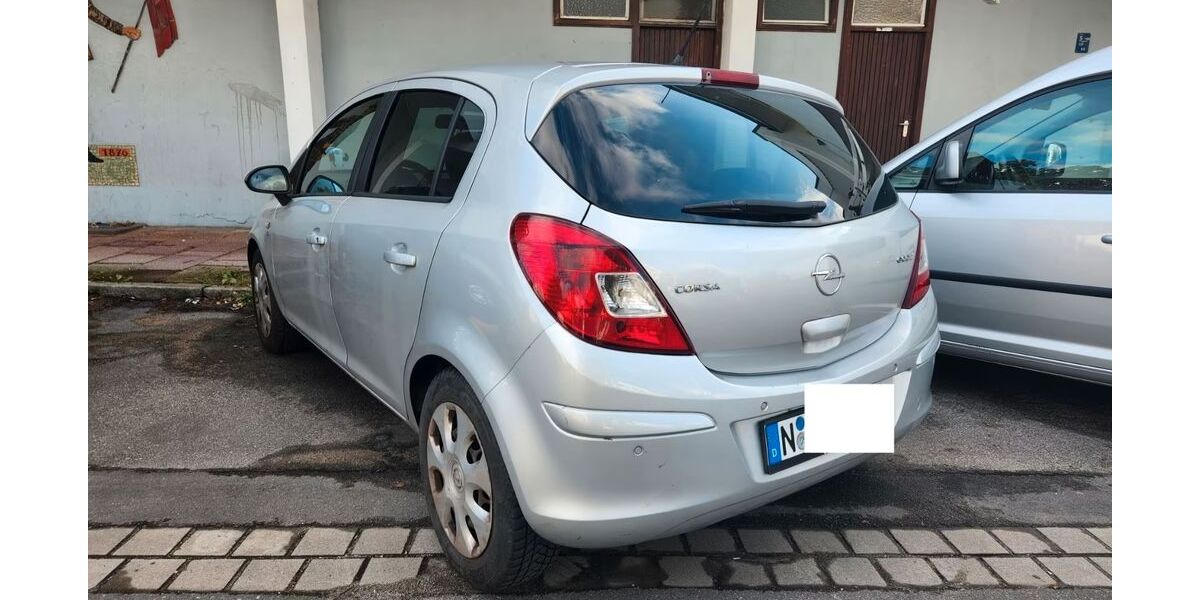 Opel Corsa 176.000 km 2.800 &euro; Nürnberg 90471