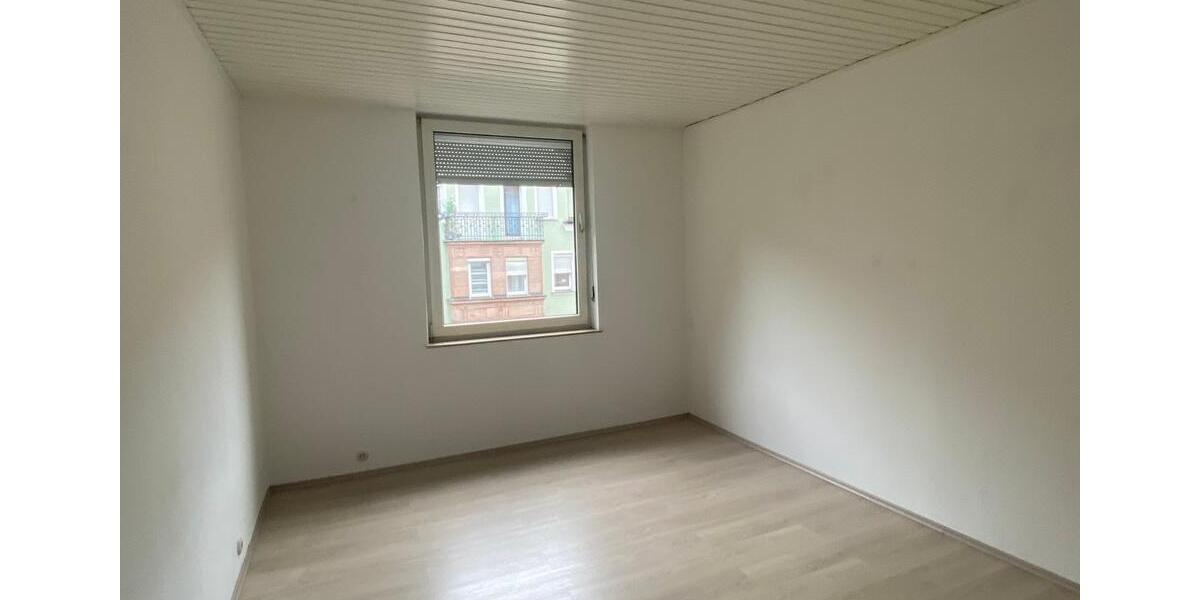Etagenwohnung Nürnberg Sankt Leonhard - 3 Zimmer, 71 m&sup2;, 825&euro; | Angebot:25975893