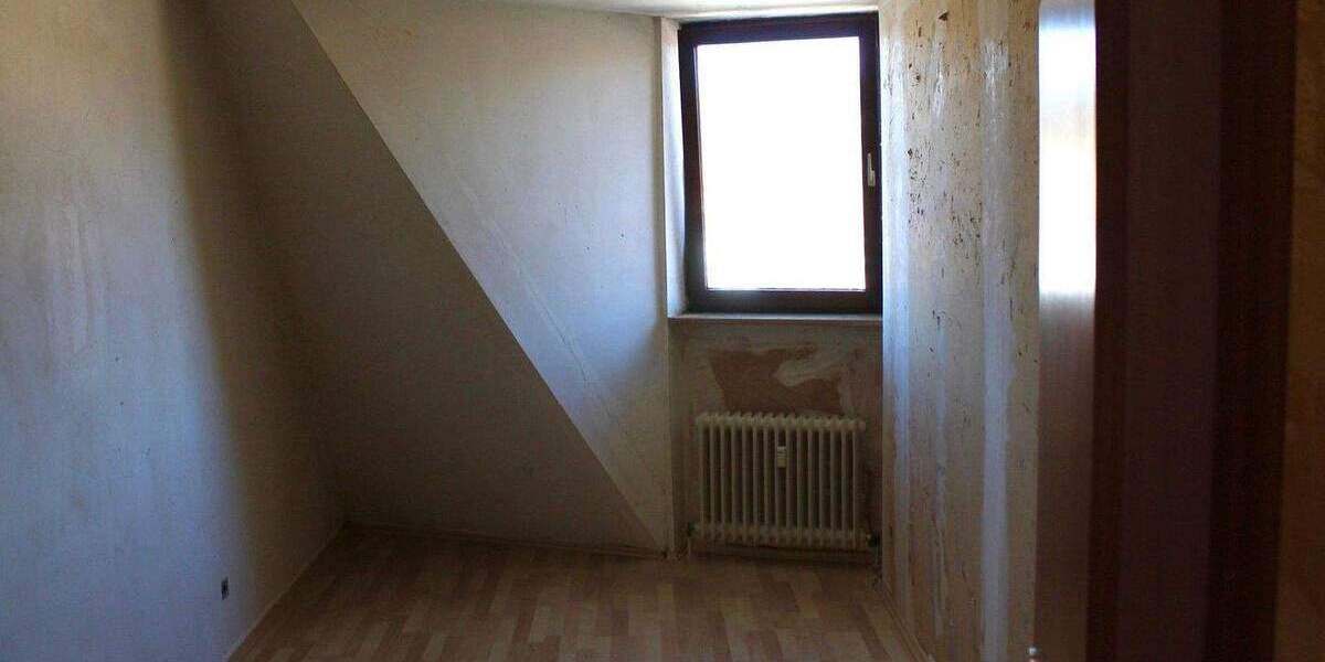 Etagenwohnung Erlangen Innenstadt - 3 Zimmer, 87 m&sup2;, 392.000&euro; | Angebot:25819677