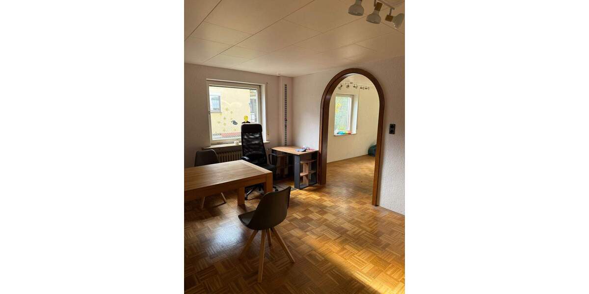 Einfamilienhaus Roßtal-1 Roßtal - 7 Zimmer, 133 m&sup2;, 390.000&euro; | Angebot:25703799