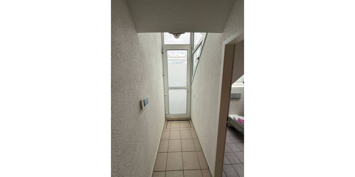 Etagenwohnung Fürth Poppenreuth - 3 Zimmer, 94 m&sup2;, 1.100&euro; | Angebot:26851114