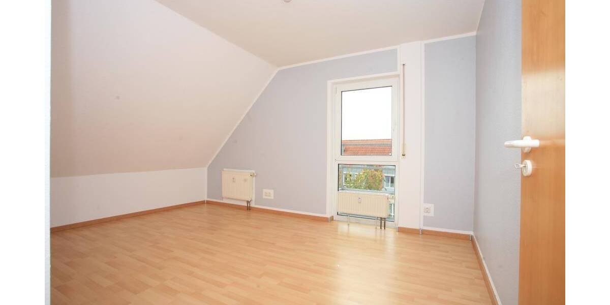 Etagenwohnung Erlangen Tennenlohe - 4 Zimmer, 107 m&sup2;, 1.250&euro; | Angebot:25938363