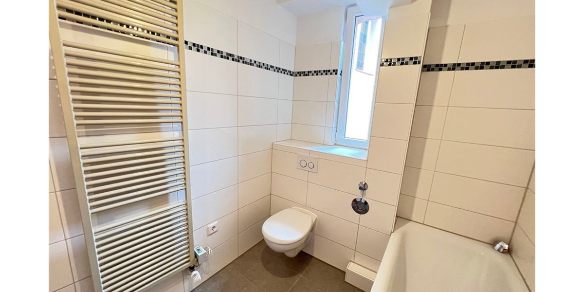 Etagenwohnung Nürnberg Rosenau - 4 Zimmer, 92 m&sup2;, 1.000&euro; | Angebot:25661481