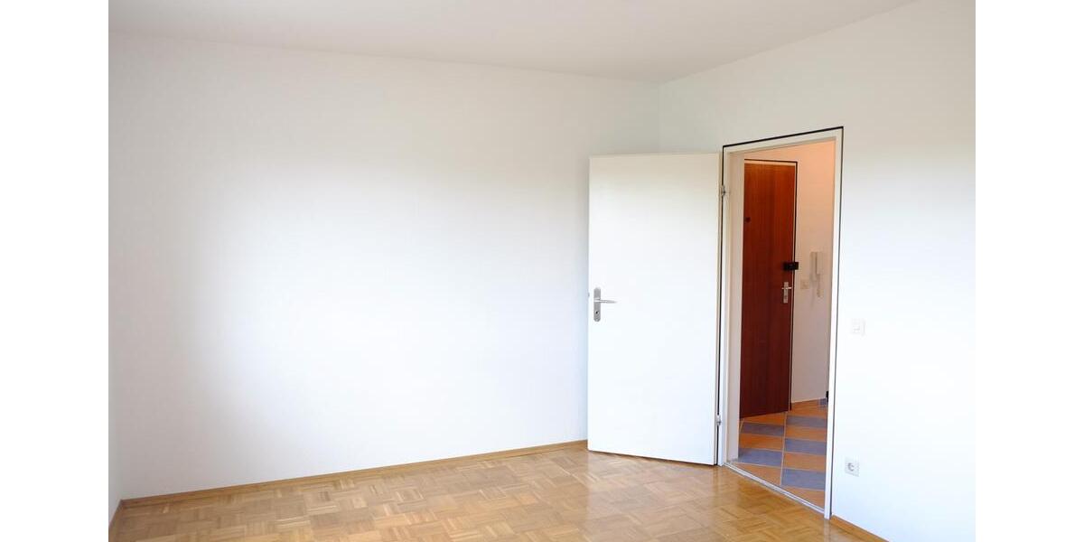 Etagenwohnung Lauf an der Pegnitz - 2.5 Zimmer, 75 m&sup2;, 710&euro; | Angebot:25925042