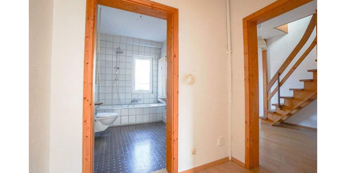 Etagenwohnung Nürnberg Gostenhof - 4 Zimmer, 124 m&sup2;, 418.000&euro; | Angebot:25879171