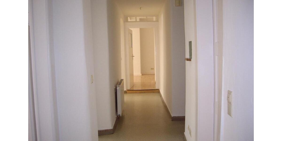 Erdgeschoßwohnung Nürnberg Hasenbuck - 5 Zimmer, 140 m&sup2;, 1.200&euro; | Angebot:21597782