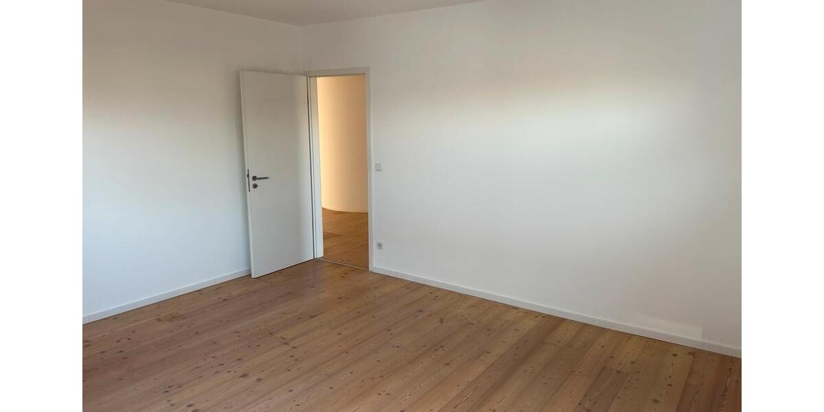 Etagenwohnung Heroldsberg - 3 Zimmer, 136 m&sup2;, 1.790&euro; | Angebot:25841148