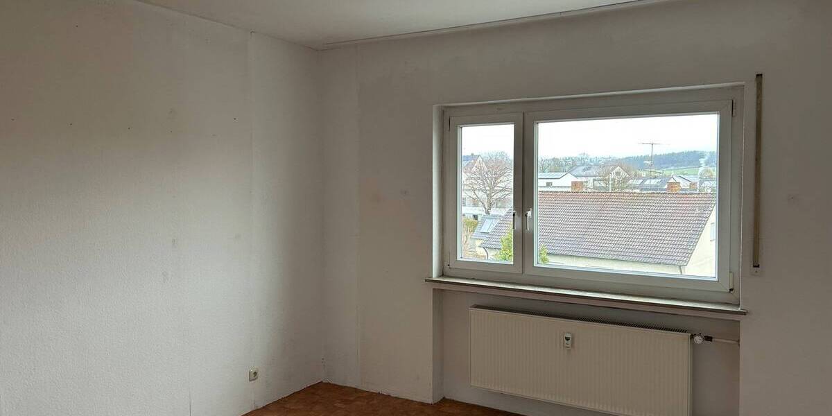 Etagenwohnung Uttenreuth - 4 Zimmer, 96 m&sup2;, 325.000&euro; | Angebot:25671215