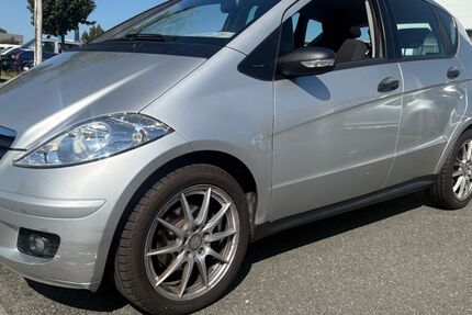 Mercedes-Benz A 150 136.950 km 2.350 &euro; Fürth 90763