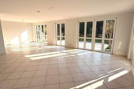 Wohnung Nürnberg Gaismannshof - 4 Zimmer, 145 m&sup2;, 2.000&euro; | Angebot:25999687