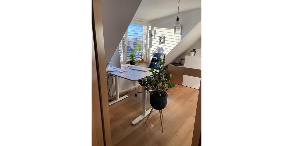 Dachgeschoßwohnung Nürnberg Hasenbuck - 3 Zimmer, 65 m&sup2;, 1.200&euro; | Angebot:26544452