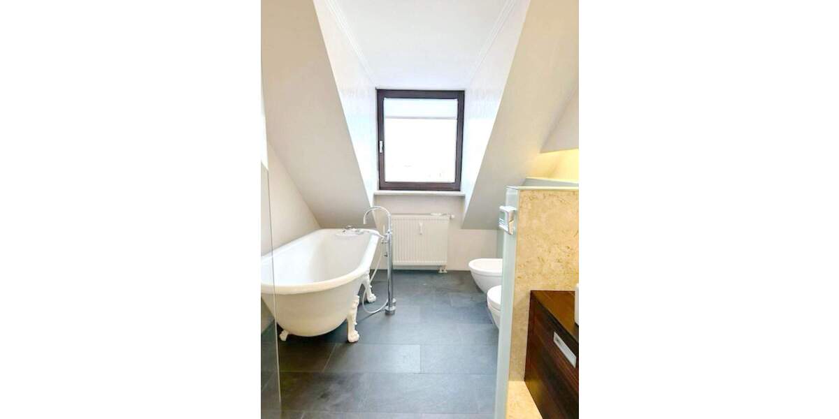 Etagenwohnung Nürnberg Maxfeld - 4 Zimmer, 174 m&sup2;, 2.575&euro; | Angebot:26017782