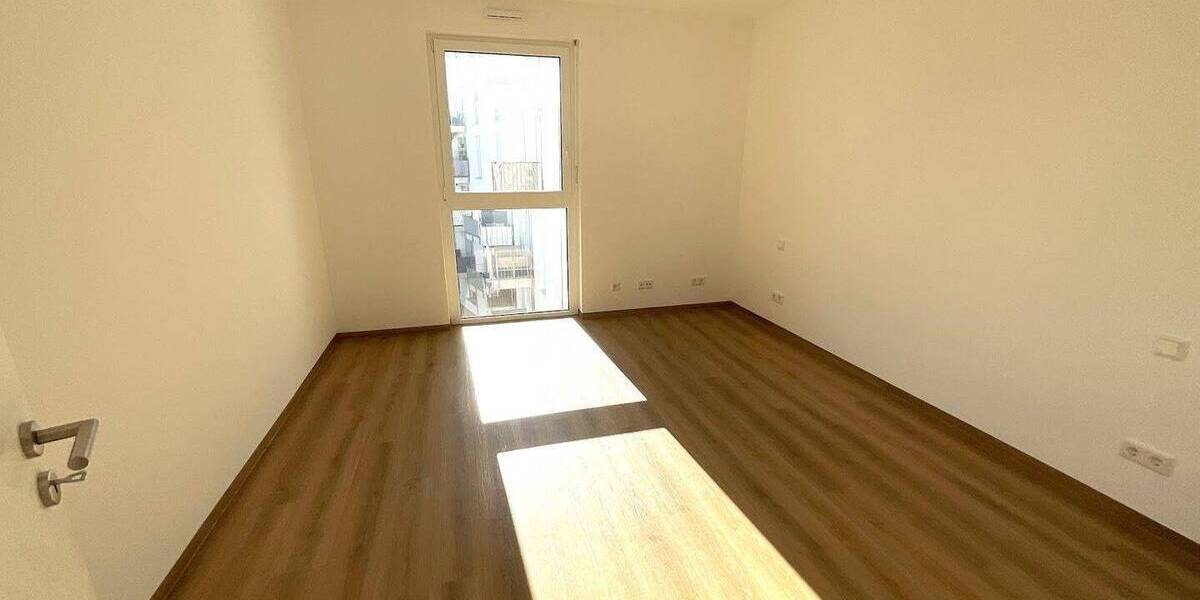 Etagenwohnung Nürnberg Schweinau - 4 Zimmer, 94 m&sup2;, 1.439&euro; | Angebot:26806552