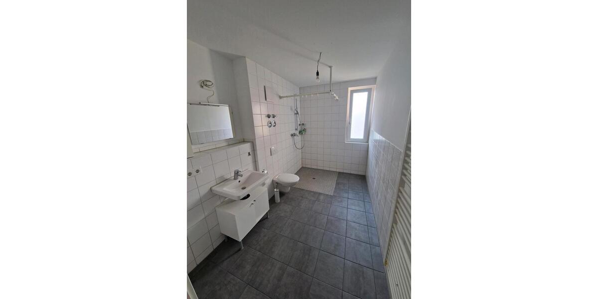 Etagenwohnung Erlangen Am Anger - 2 Zimmer, 60 m&sup2;, 913&euro; | Angebot:26522853