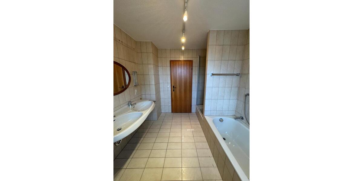 Einfamilienhaus Großhabersdorf - 7 Zimmer, 217 m&sup2;, 595.000&euro; | Angebot:26975376
