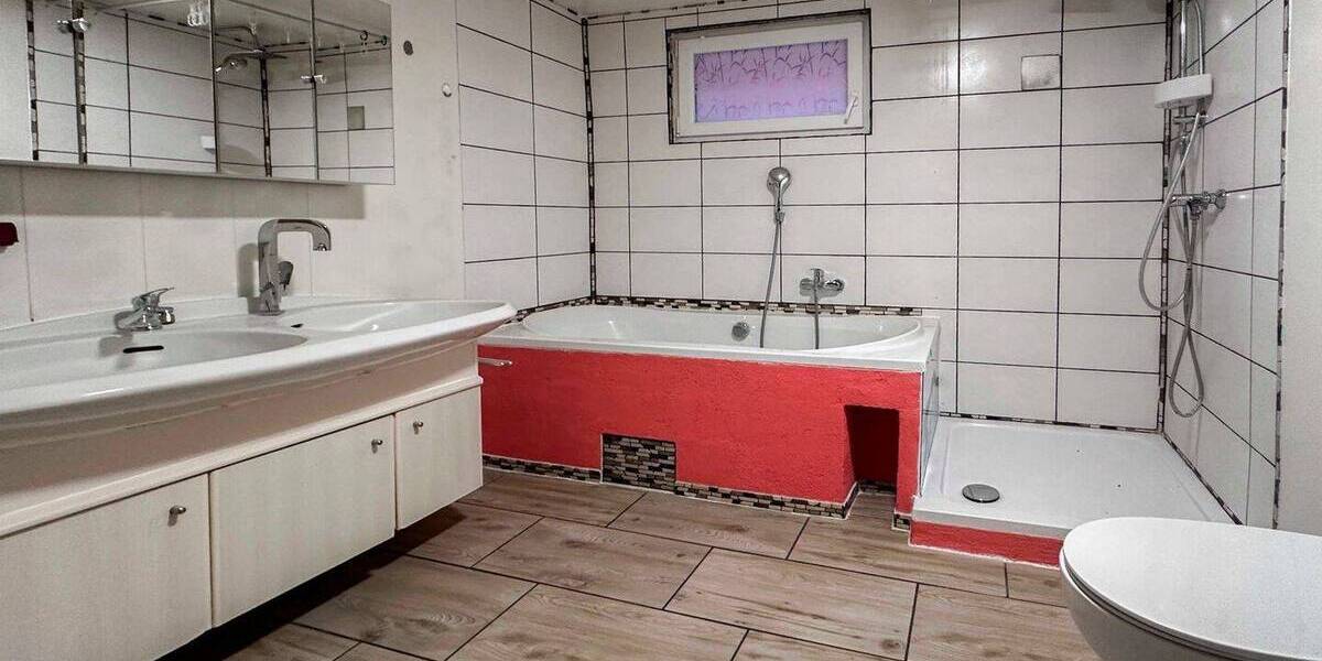 Einfamilienhaus Wilhermsdorf - 6 Zimmer, 235.000&euro; | Angebot:25998994