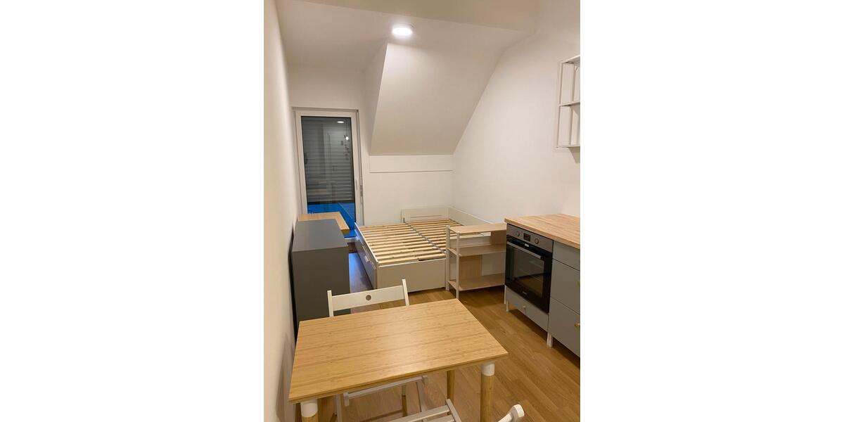 Dachgeschoßwohnung Nürnberg Almoshof - 1 Zimmer, 22 m&sup2;, 490&euro; | Angebot:25385040