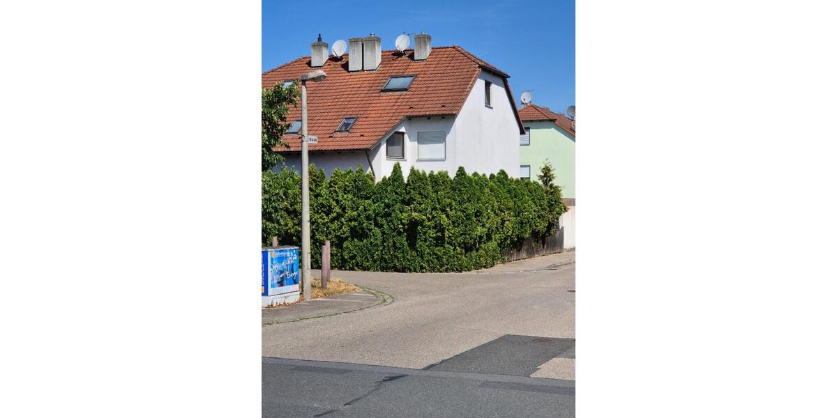 Doppelhaushälfte Zirndorf - 5 Zimmer, 140 m&sup2;, 450.000&euro; | Angebot:25327121