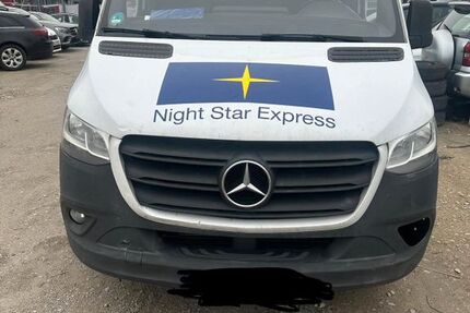 Mercedes-Benz Andere 218.000 km 13.499 &euro; Nürnberg 90455