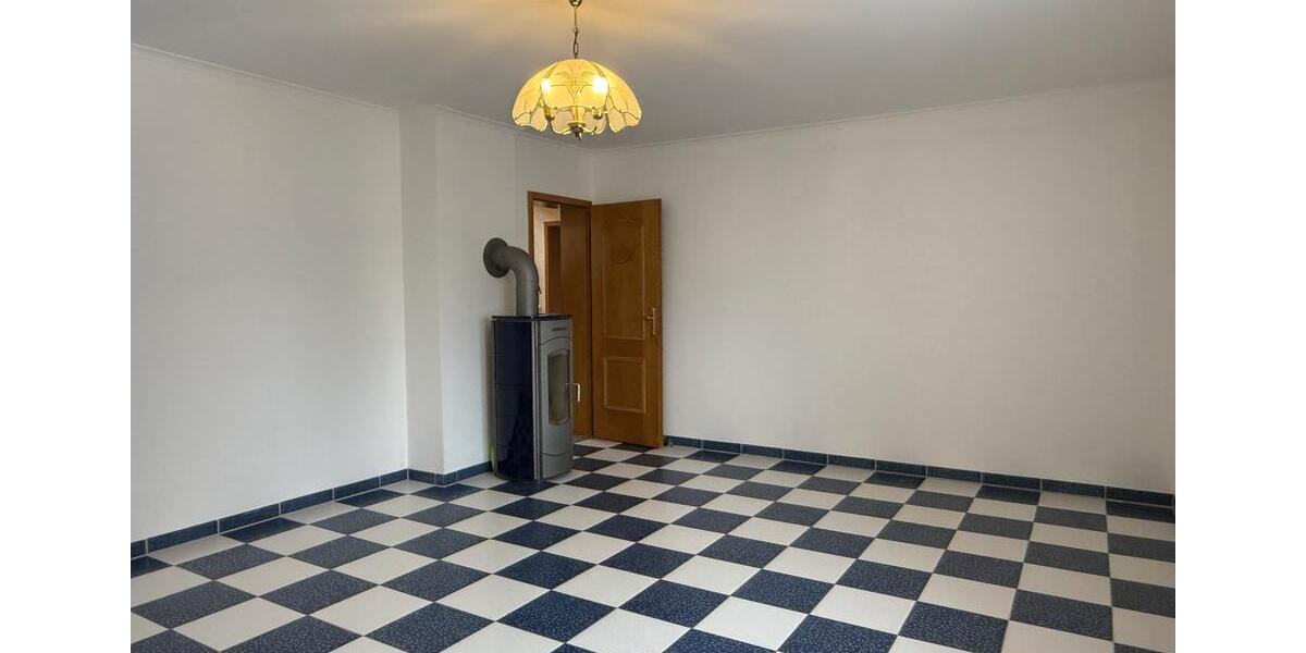 Einfamilienhaus Nürnberg Holzheim - 6 Zimmer, 200 m&sup2;, 2.200&euro; | Angebot:24791846