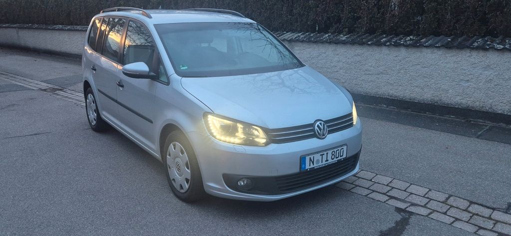 VW Touran 272.010 km 5.950 &euro; Fürth 90763