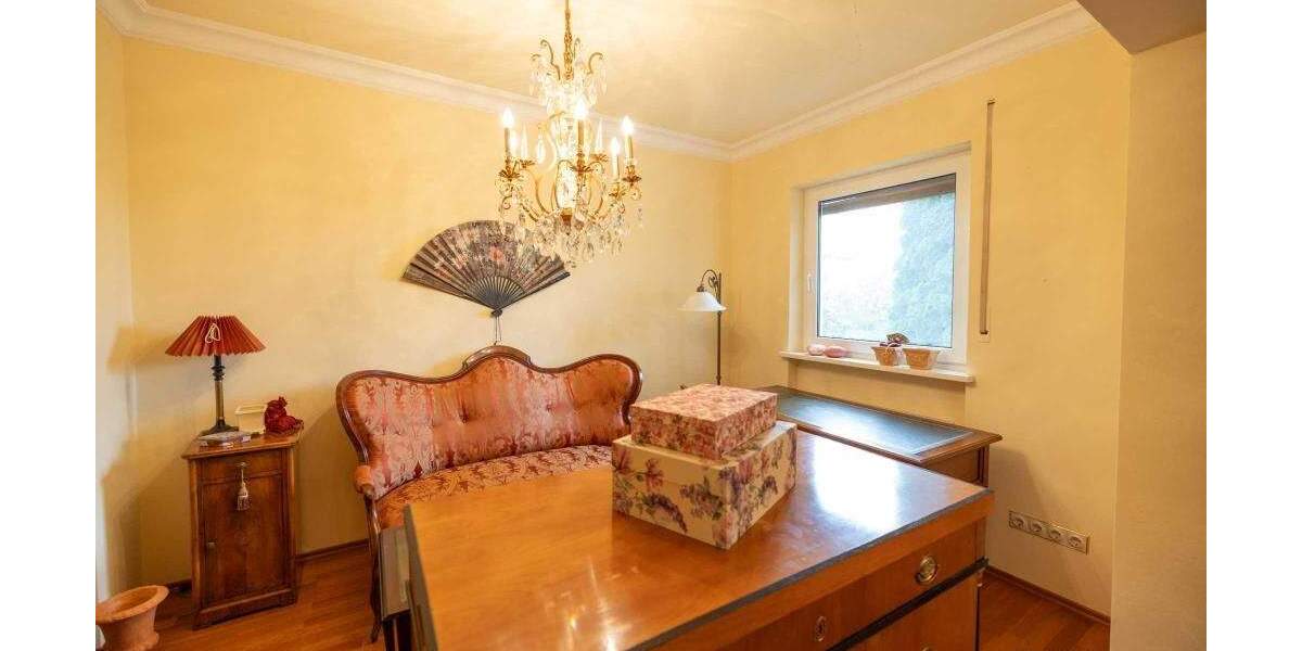 Mehrfamilienhaus, Wohnhaus Kalchreuth - 7 Zimmer, 169 m&sup2;, 649.000&euro; | Angebot:25704357