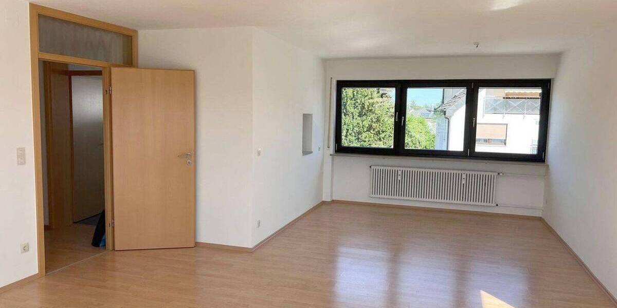 Etagenwohnung Fürth Unterfürberg - 4 Zimmer, 104 m&sup2;, 900&euro; | Angebot:26795100