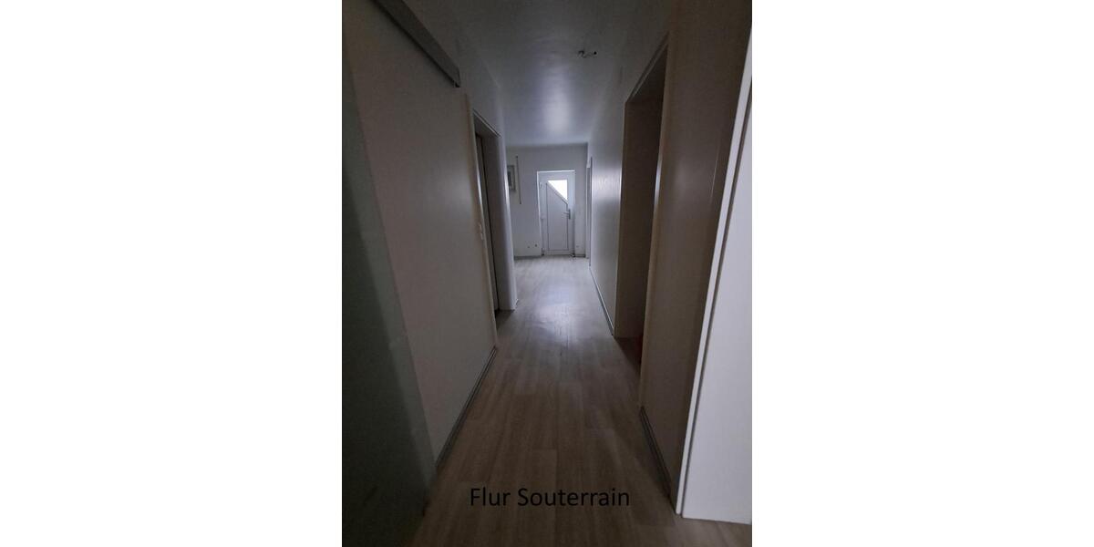 Einfamilienhaus Weisendorf - 7.5 Zimmer, 274 m&sup2;, 440.000&euro; | Angebot:25589665