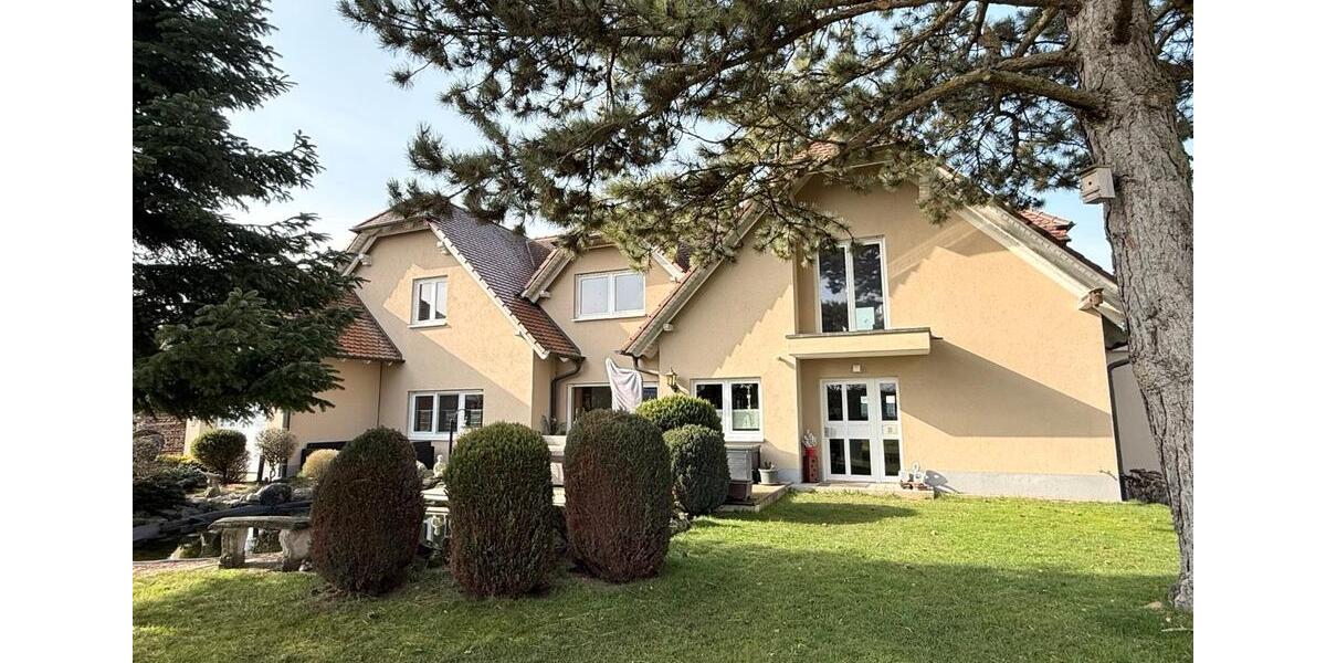 Einfamilienhaus Pyrbaum - 8 Zimmer, 238 m&sup2;, 695.000&euro; | Angebot:25993950