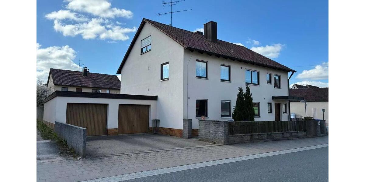 Mehrfamilienhaus, Wohnhaus Fürth Bislohe - 8 Zimmer, 200 m&sup2;, 740.000&euro; | Angebot:26556716