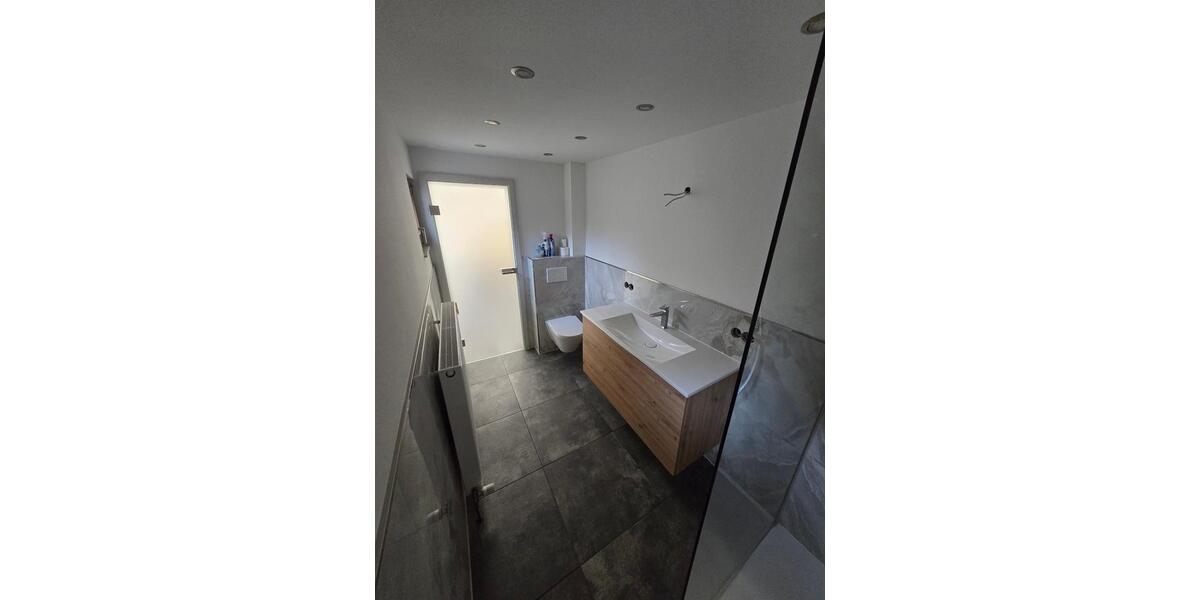 Einfamilienhaus Wendelstein - 1 Zimmer, 90 m&sup2;, 1.300&euro; | Angebot:25872934