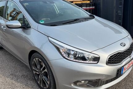 Kia ceed / Ceed 102.400 km 8.900 &euro; Nürnberg 90441