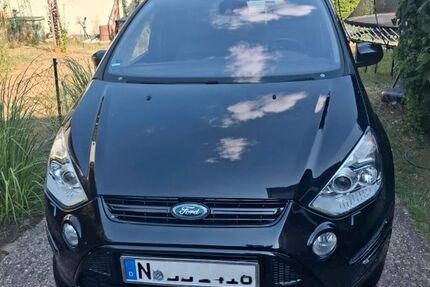 Ford S-Max 205.648 km 4.400 &euro; Nürnberg 90475
