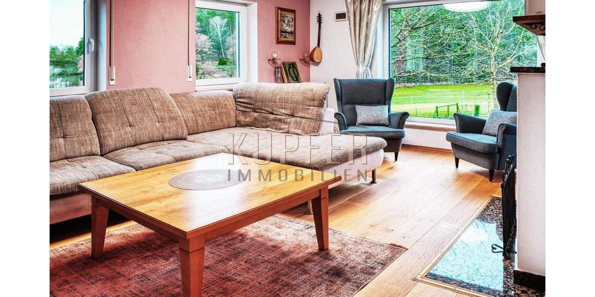 Mehrfamilienhaus, Wohnhaus Gerhardshofen Altenbuch - 9 Zimmer, 231 m&sup2;, 740.000&euro; | Angebot:25727823