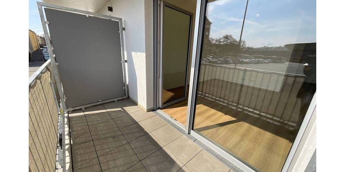Etagenwohnung Nürnberg Schweinau - 4 Zimmer, 96 m&sup2;, 1.565&euro; | Angebot:26573061