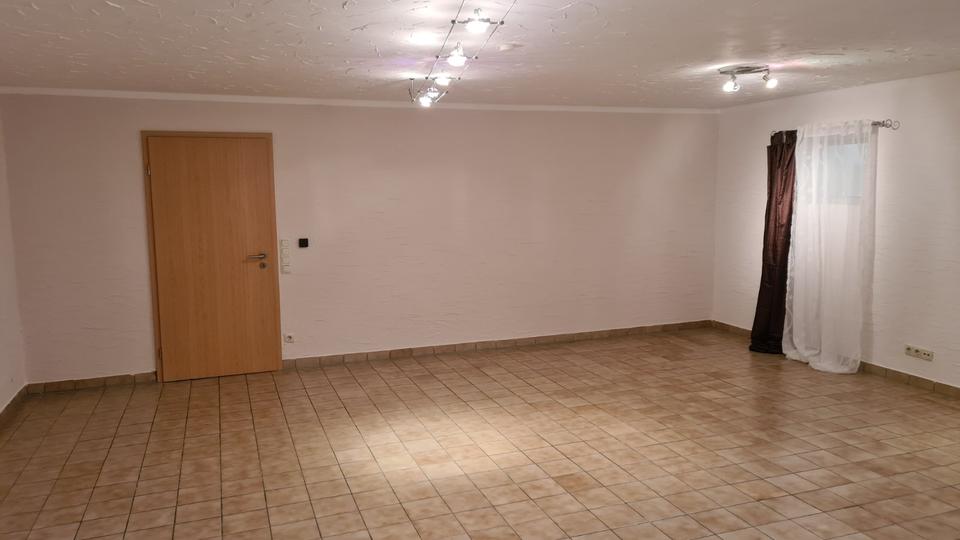 Etagenwohnung Poxdorf - 2 Zimmer, 85 m&sup2;, 680&euro; | Angebot:25158126