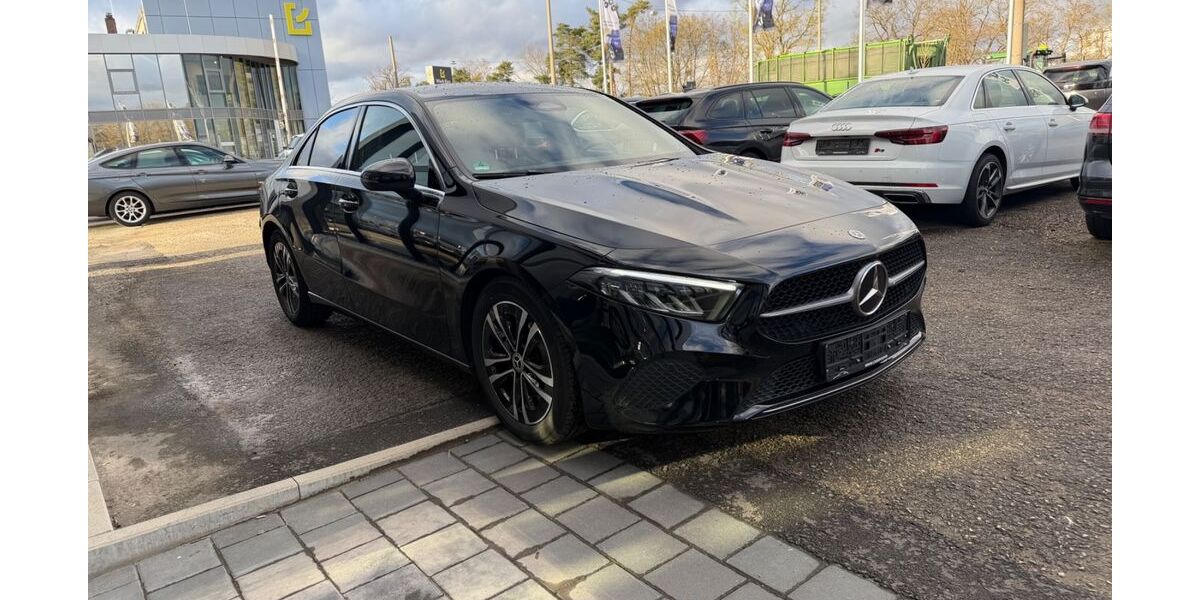 Mercedes-Benz A 180 50.000 km 23.999 &euro; Fürth bei Nürnberg 90763