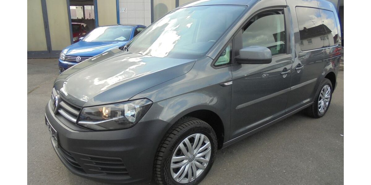 VW Caddy 163.700 km 11.900 &euro; Nürnberg 90431