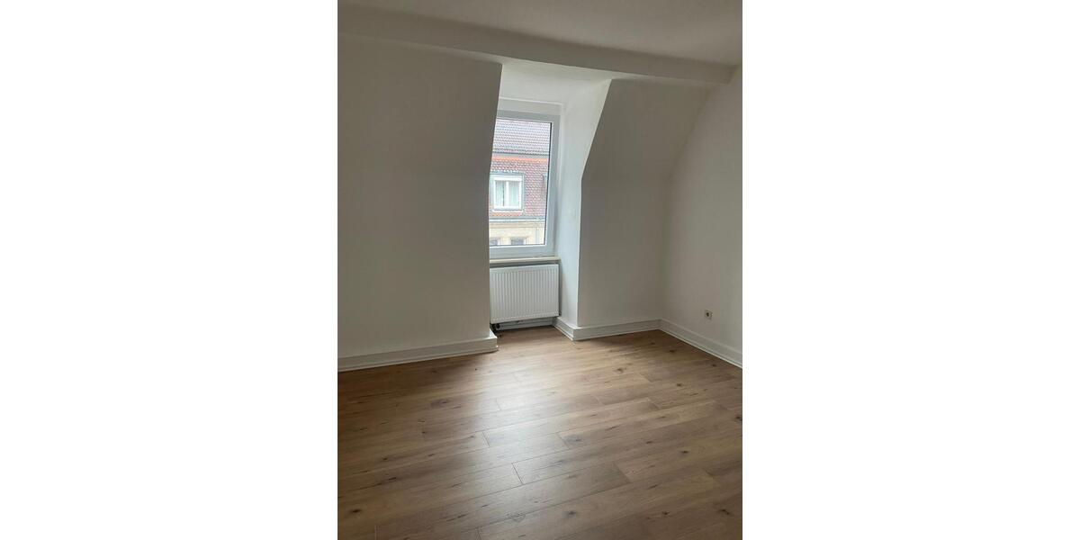 Dachgeschoßwohnung Nürnberg Sankt Leonhard - 2 Zimmer, 60 m&sup2;, 580&euro; | Angebot:23633548