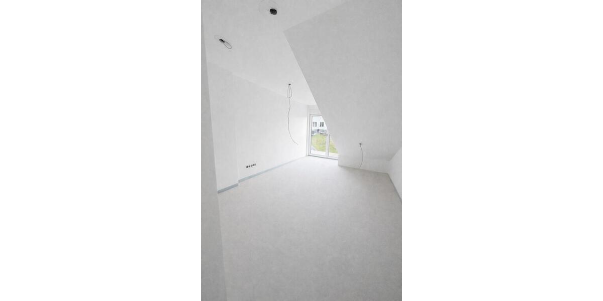 Dachgeschoßwohnung Heroldsbach - 4 Zimmer, 127 m&sup2;, 1.750&euro; | Angebot:25406909