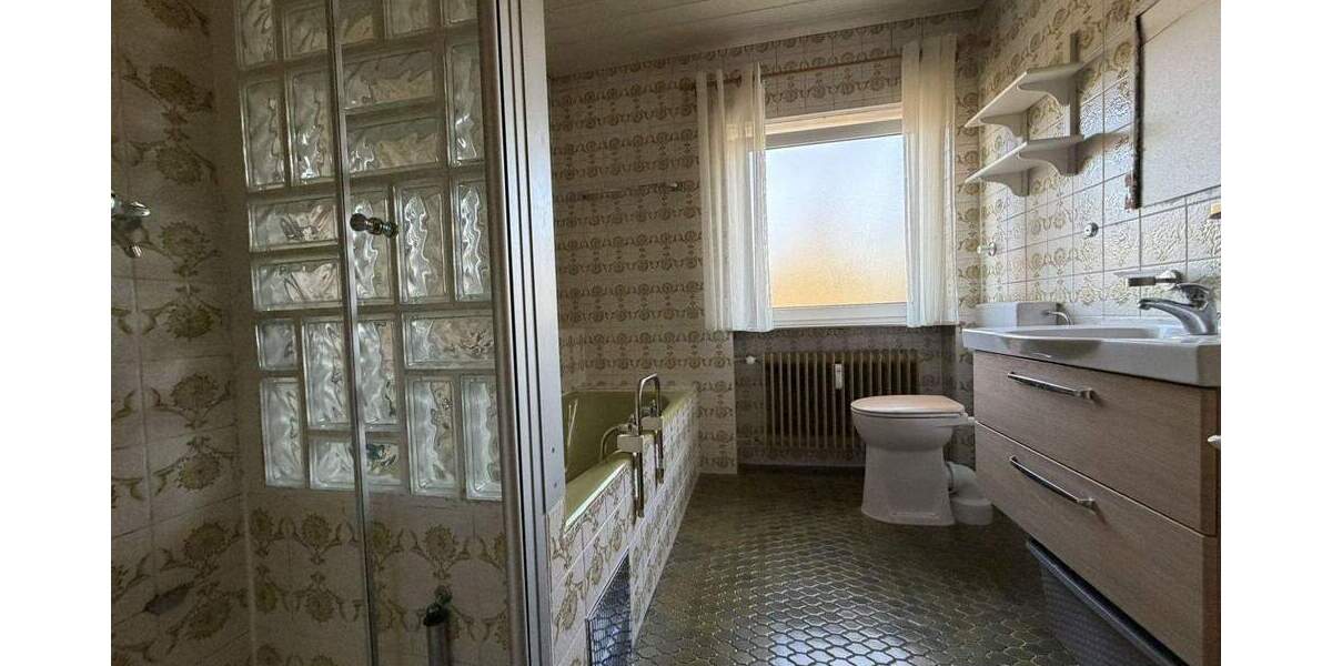 Etagenwohnung Erlangen Büchenbach - 3 Zimmer, 97 m&sup2;, 1.050&euro; | Angebot:25835204