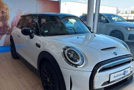 Mini Cooper SE 26.663 km 21.470 &euro; Erlangen 91058
