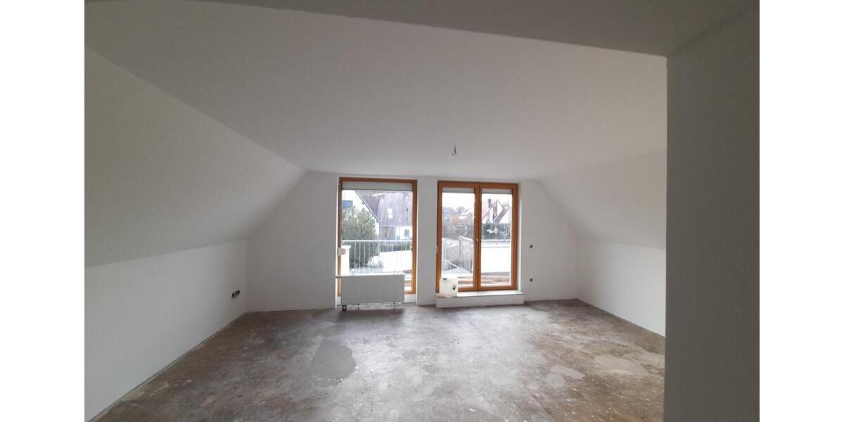 Dachgeschoßwohnung Langenzenn - 3.5 Zimmer, 86 m&sup2;, 975&euro; | Angebot:25445182