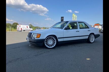 Mercedes-Benz 230 128.000 km 7.900 &euro; Forchheim 91301
