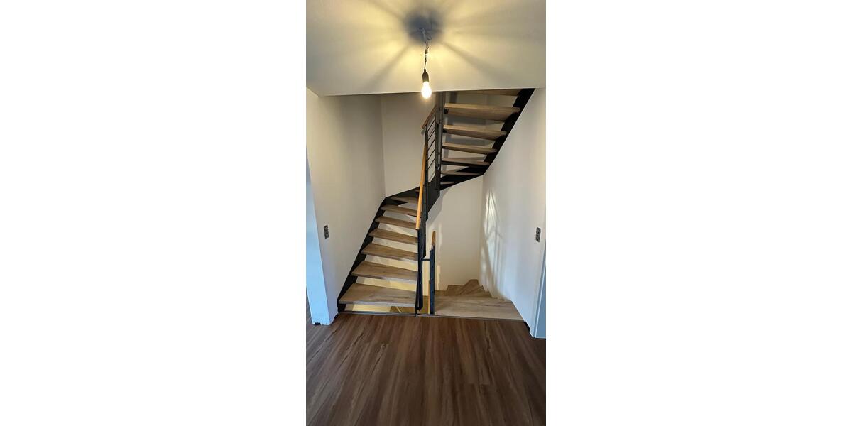 Doppelhaushälfte Roth - 5 Zimmer, 150 m&sup2;, 1.400&euro; | Angebot:26266109