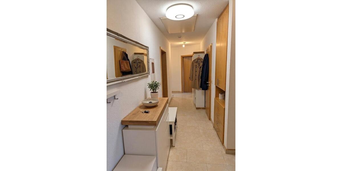 Dachgeschoßwohnung Nürnberg Hasenbuck - 3 Zimmer, 102 m&sup2;, 385.000&euro; | Angebot:26355393