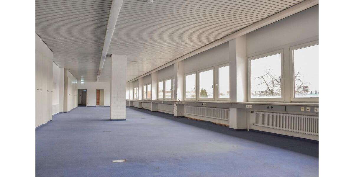 Gewerbeobjekt Schwabach - 2.600&euro; | Angebot:23847317